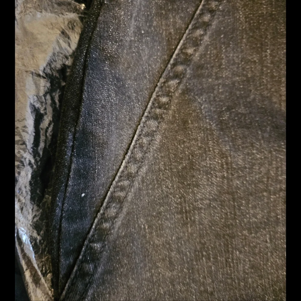Black Jean Jumpsuit-NWOT-Size Medium - Picture 5 of 16